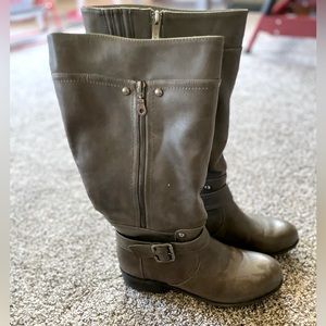 Women’s Fleece-lined Winter Boots Size 9